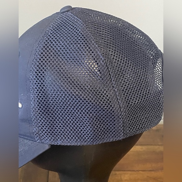 Titleist Navy Blue Snap Back Hat - Picture 2 of 5